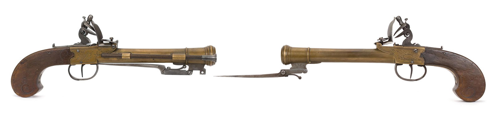 SET BRITISH FLINT LOCK BLUNDERBUSS PISTOLS. : Set of Antique British blunderbuss flint lock pistols, with spring action bayonets, 40 cal. unknown maker, ca 1780s, overall length 12”.