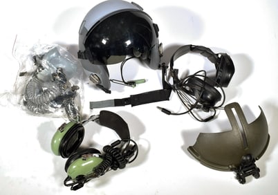 US AIR FORCE FIGHTER PILOTS HELMET COLD WAR W BAG.