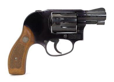 SMITH & WESSON MODEL 38 BODYGUARD REVOLVER W/BOX.