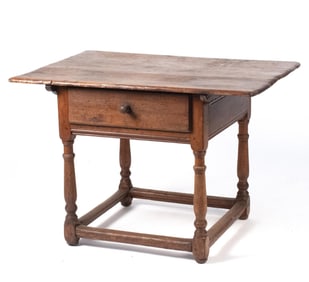 18TH C. AMERICAN TAVERN TABLE.