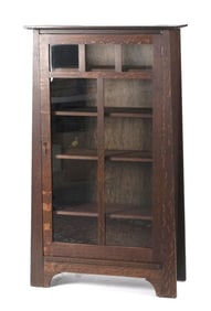 ANTIQUE GRAND RAPIDS MISSION OAK BOOKCASE.