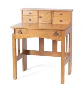VINTAGE ARTS & CRAFTS OAK DESK.
