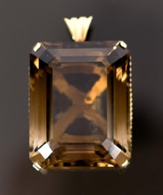 LARGE 14K GOLD 75 CT. SMOKY QUARTZ PENDANT.