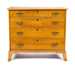 FEDERAL FIGURED MAPLE FOUR DRAWER CHEST.