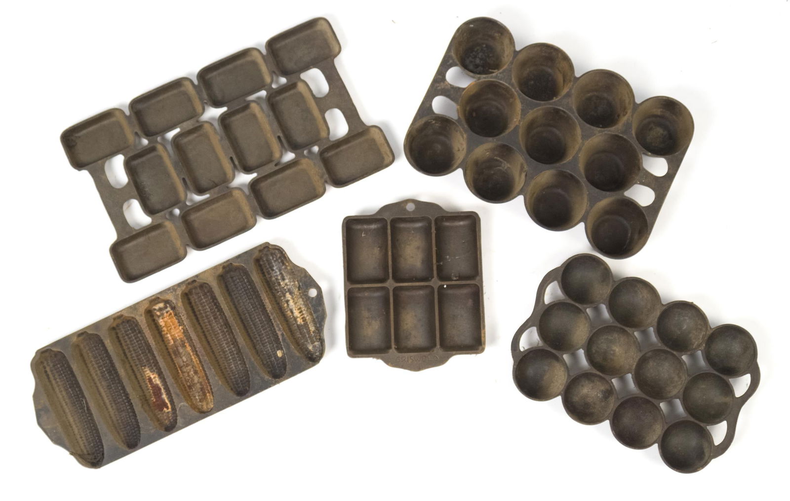 FIVE VINTAGE GRISWOLD CAST IRON MOLDS/PANS. (1 of 7)