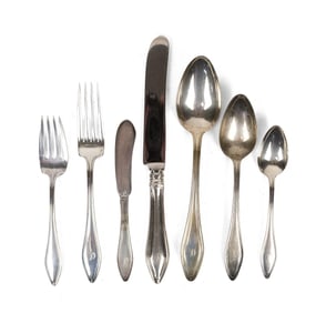 TOWLE MARY CHILTON PATTERN STERLING FLATWARE SET.