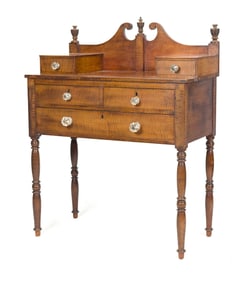 19TH C. NEW ENGLAND TIGER MAPLE DRESSING TABLE.