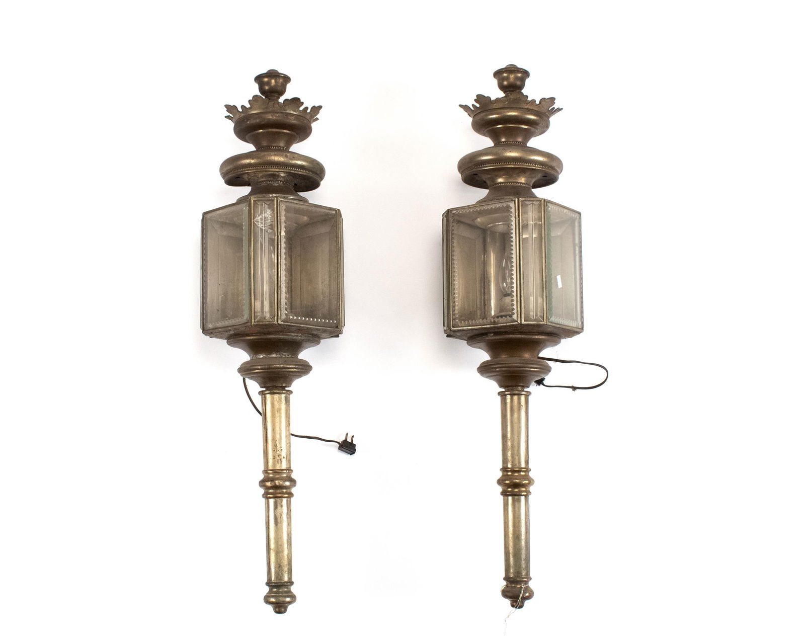 PR. ANTIQUE BRASS CARRIAGE LAMPS. (1 of 9)