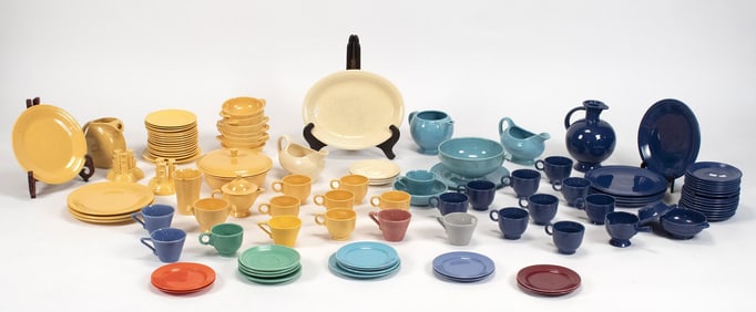 VINTAGE FIESTAWARE CERAMIC LOT, 100 PIECES.