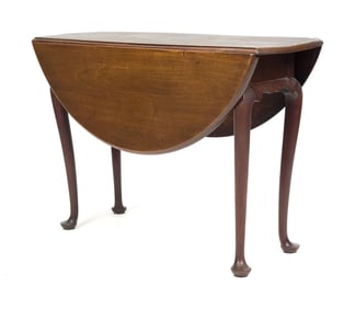 18TH C. QUEEN ANNE DROP LEAF TABLE.