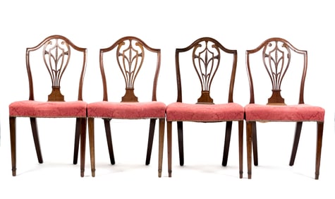 SET OF FOUR HEPPLEWHITE SHIELD BACK DINING CHAIRS.