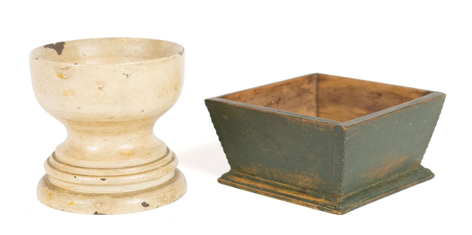 19TH C. PAINTED FOOTED BOWL & SQUARE BOX. (1 of 11)