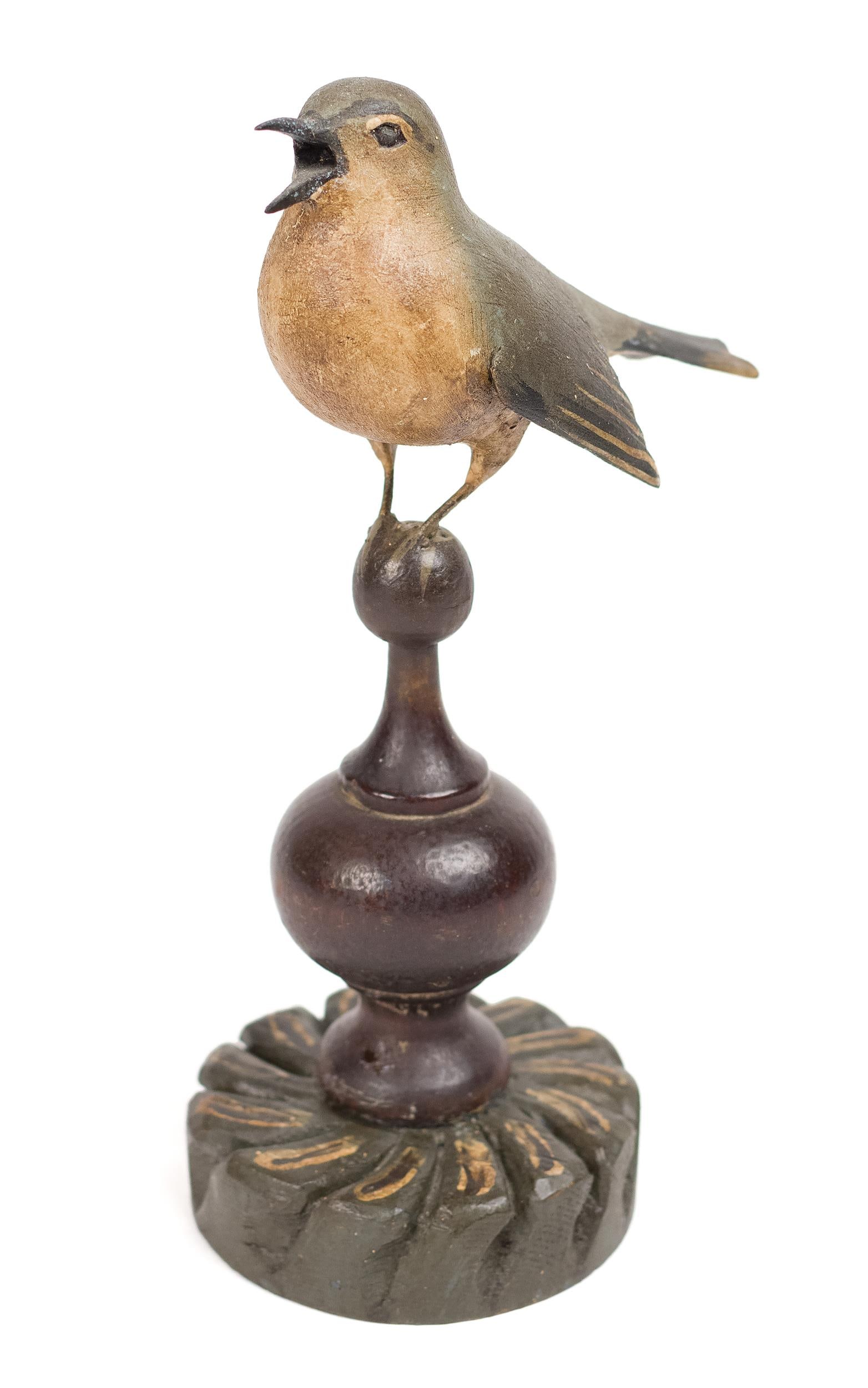 FRANK FINNEY CARVED AND PAINTED BIRD ON PEDESTAL. (1 of 16)