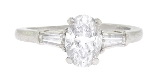 VAN CLEEF & ARPELS, 1.25 CT  D-VS2 DIAMOND RING.