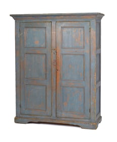 LATE 18TH C. BLUE PAINTED CANADIAN FLOOR CUPBOARD.
