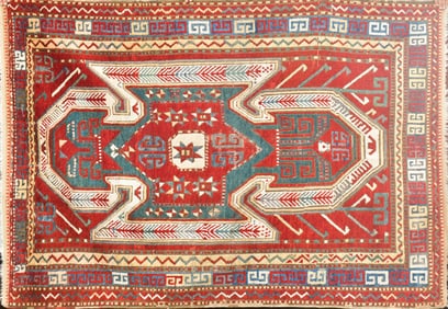 ANTIQUE ORIENTAL HALL RUG.