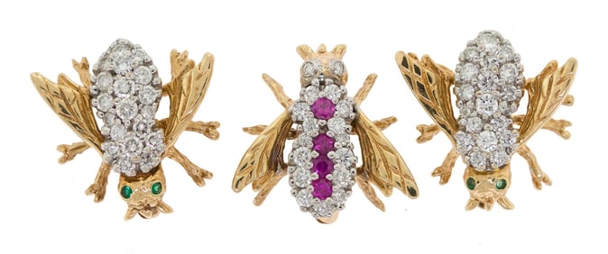 A TRIO OF 14K GOLD & DIAMOND BEE PINS.