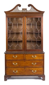 LATE 18TH C. GEORGIAN MAHOGANY BOOKCASE.