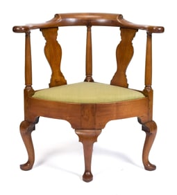 18TH C. NEW YORK QUEEN ANNE CORNER CHAIR.