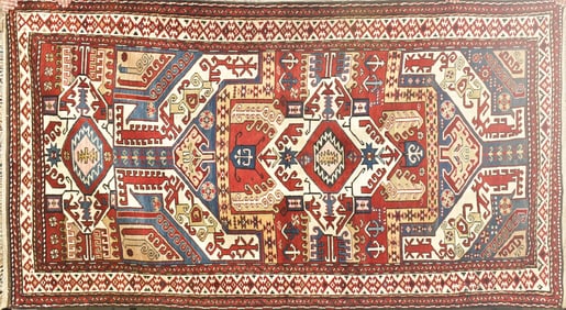 ANTIQUE ORIENTAL HALL RUG.