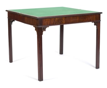 18TH C. CHIPPENDALE ACCORDION LEG CARD TABLE.