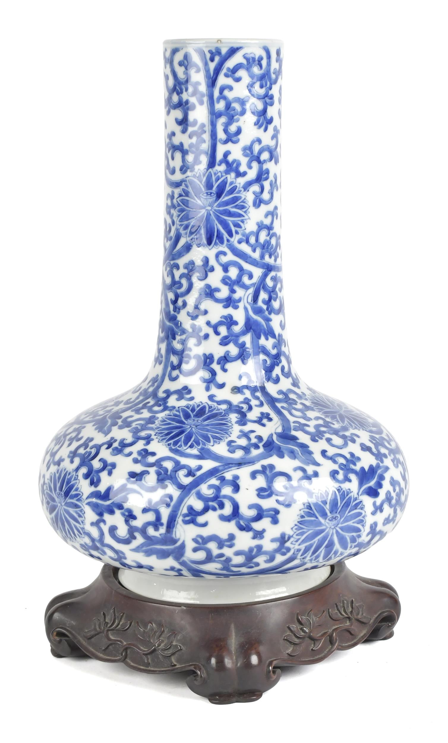 A 18TH/19TH C. CHINESE SIGNED PORCELAIN VASE. (1 of 20)