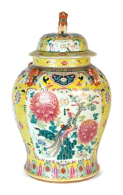 LARGE 19TH C. CHINESE COVERED URN.
