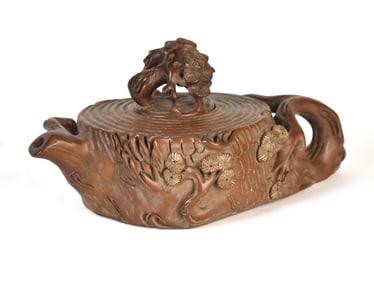 19TH C. CHINESE CARVED BOXWOOD TEAPOT.