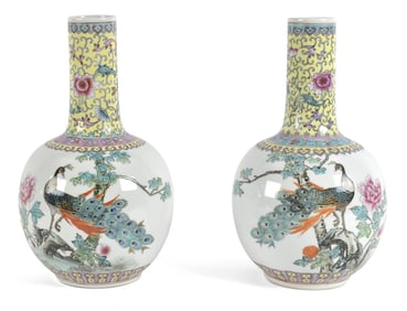 PR. OF SIGNED 20TH C. CHINESE PORCELAIN VASES.