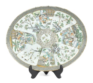 LARGE CHINESE EXPORT PLATTER.