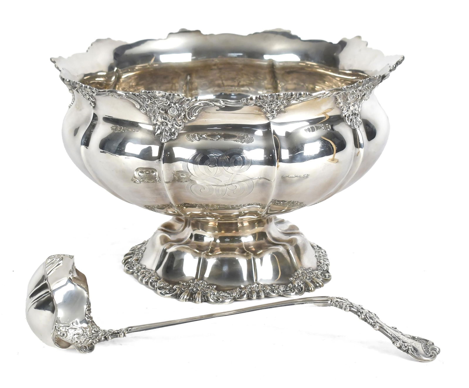 ANTIQUE TOWLE STERLING PUNCH BOWL AND LADLE. (1 of 20)