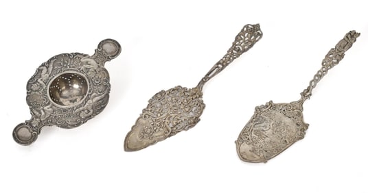 ANTIQUE CONTINENTAL SILVER, 3 PCS.