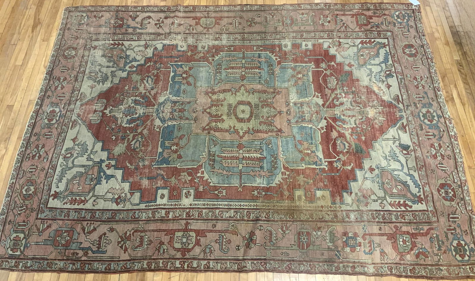 ANTIQUE ROOM SIZE ORIENTAL RUG, SERAPI. (1 of 12)