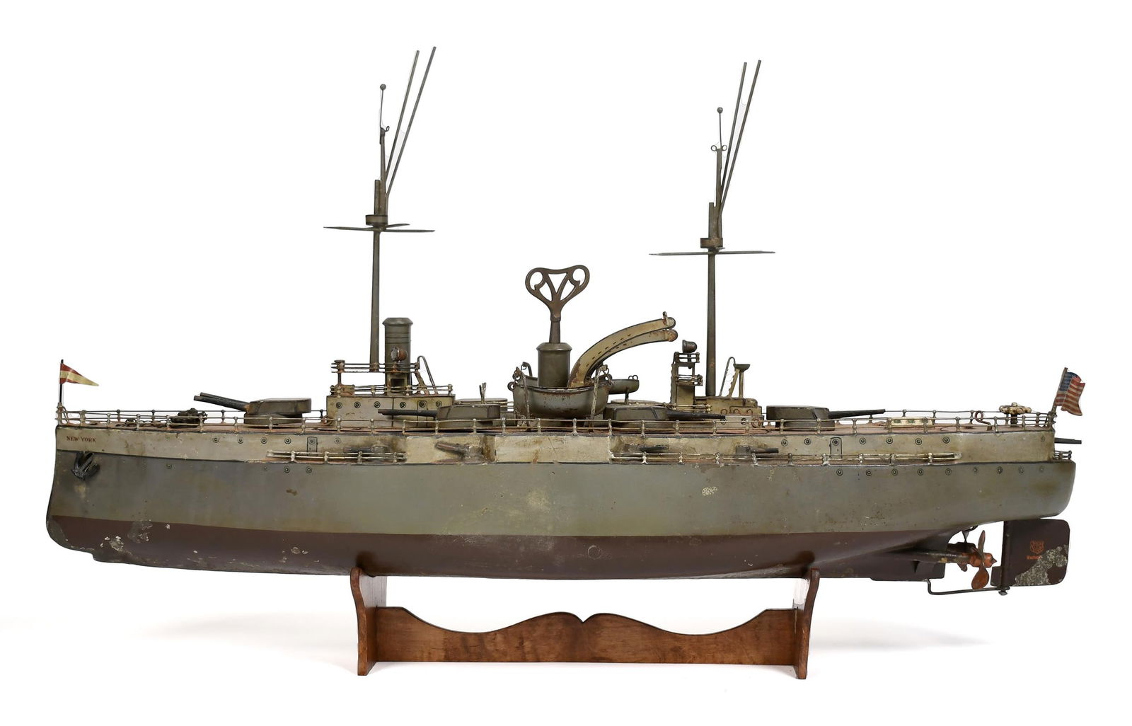 MARKLIN SERIES II, CLOCKWORK BATTLESHIP, USS NY. (1 of 11)