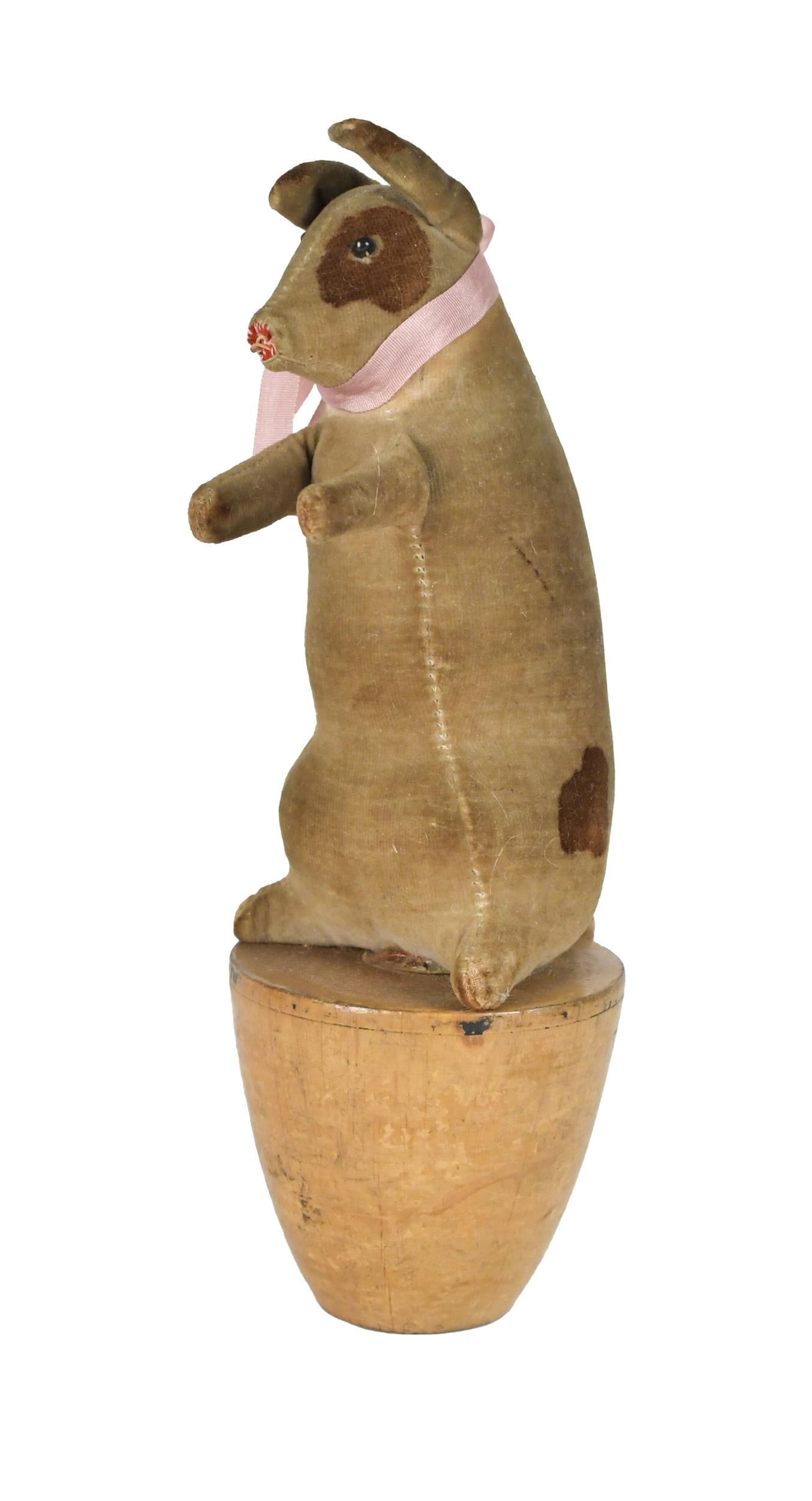 ANTIQUE STEIFF PIG SKITTLE FIGURE. (1 of 8)