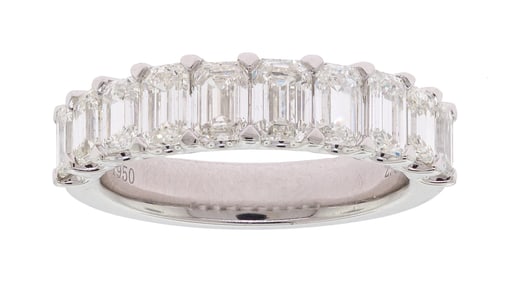 PLATINUM 2.5 CT. TW. EMERALD CUT DIAMOND BAND.