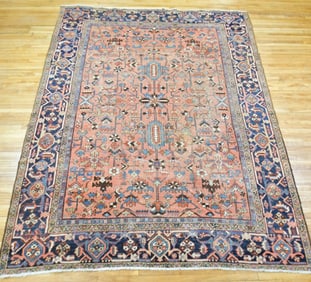 ANTIQUE ORIENTAL HERIZ ROOM SIZE RUG.
