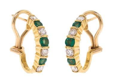 18K GOLD EMERALD & DIAMOND HALF HOOP EARRINGS.