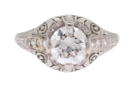 EDWARDIAN PLATINUM 1.11 CT. DIAMOND ENGAGEMENT RING.