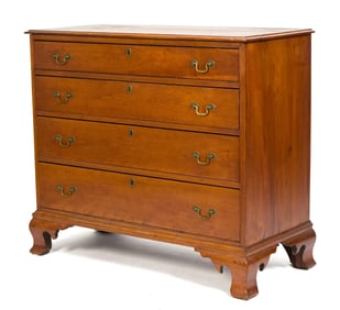 18TH C. PA CHERRY CHIPPENDALE CHEST.