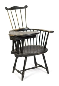 EARLY 19TH C. WRITING ARM WINDSOR CHAIR.