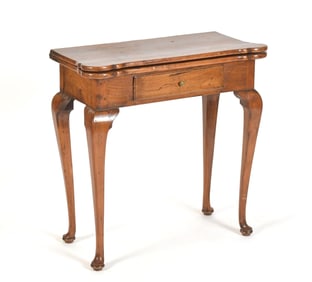 18TH C. CHERRY QUEEN ANNE CARD TABLE.