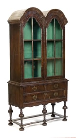 ANTIQUE WILLIAM AND MARY STYLE WALNUT CABINET.