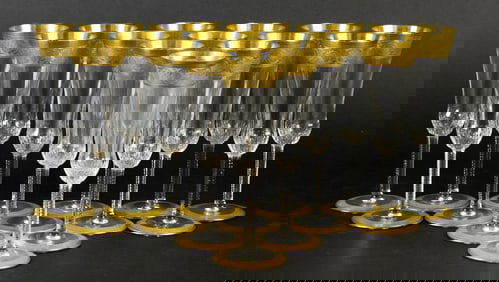 14  ST. LOUIS CRYSTAL THISTLE PATTERN FLUTES.