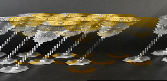 8 ST. LOUIS CRYSTAL  THISTLE PATTERN COUPES.