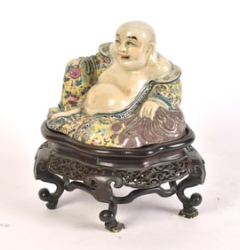 19TH C. CHINESE PORCELAIN BUDDHA ON ZIATAN STAND.