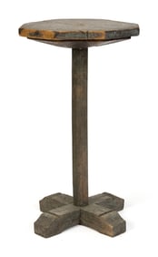 18TH C. PRIMITIVE NE PAINTED CANDELSTAND.