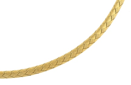 14K YELLOW GOLD WOVEN FLEXIBLE OMEGA NECKLACE.