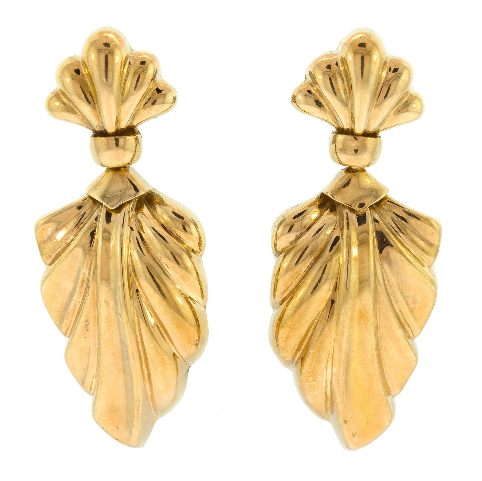 VINTAGE 18K GOLD SCALLOP SHELL DANGLE EARRINGS. (1 of 5)