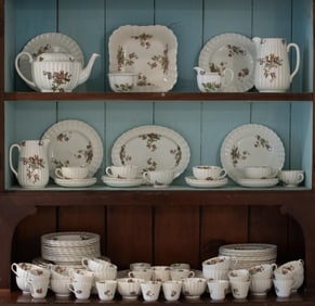 SPODE WICKER LANE CHINA SET, 124 PCS.